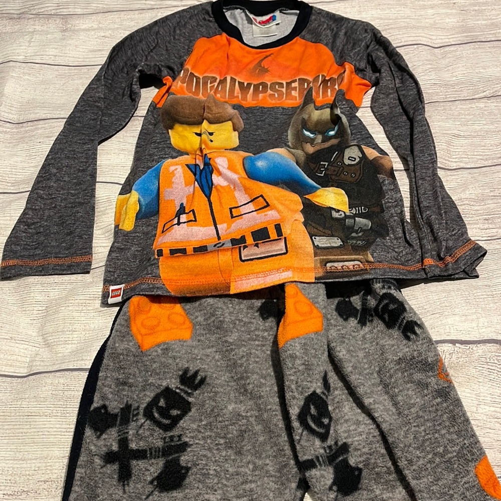 Lot of boys pajama sets size 8